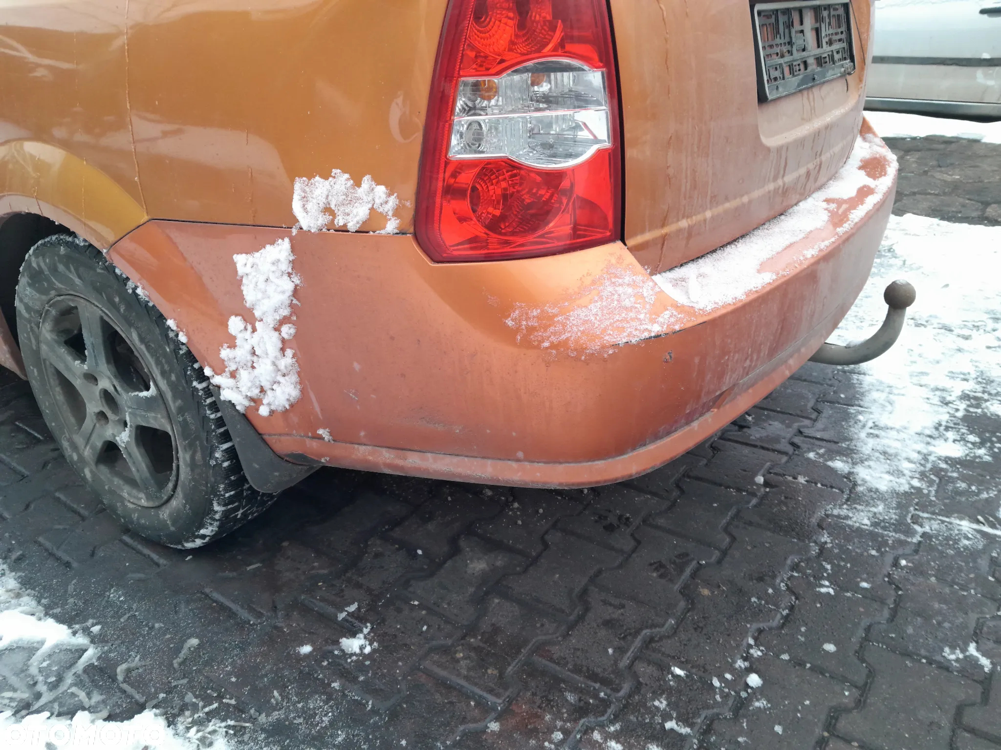 Zderzak tylny Chevrolet Daewoo Nubira 02-12r. 54U - 3