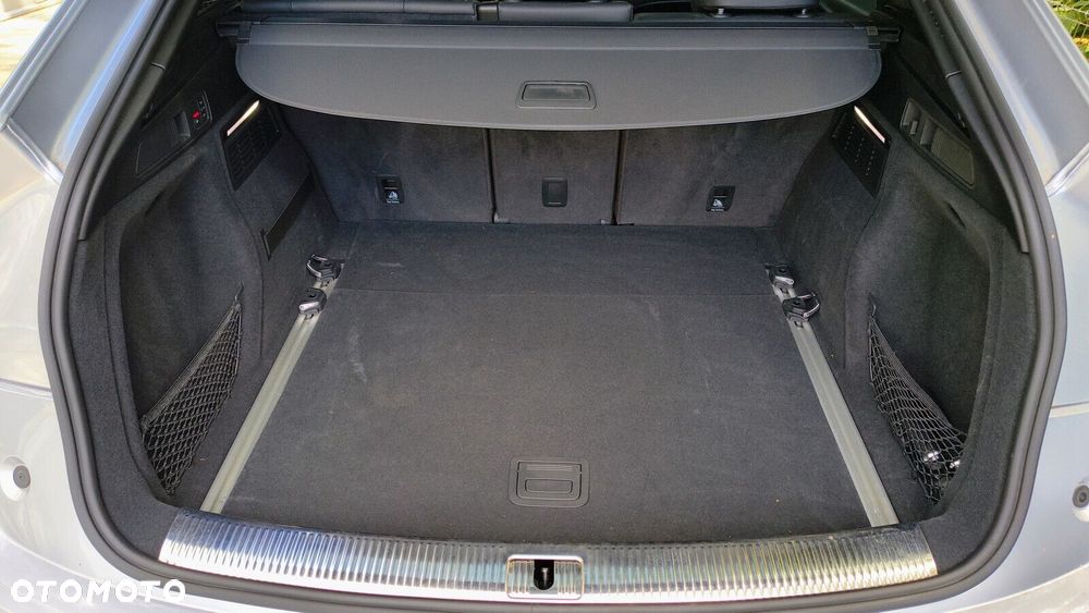 Audi Q5 Sportback - 12