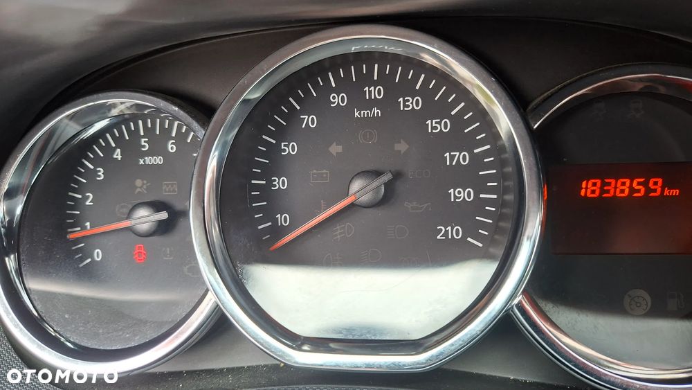 Dacia Duster 1.6 SCe S&S - 18