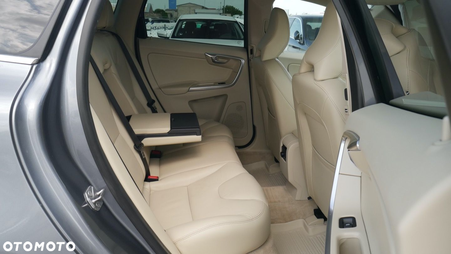 Volvo XC 60 - 15