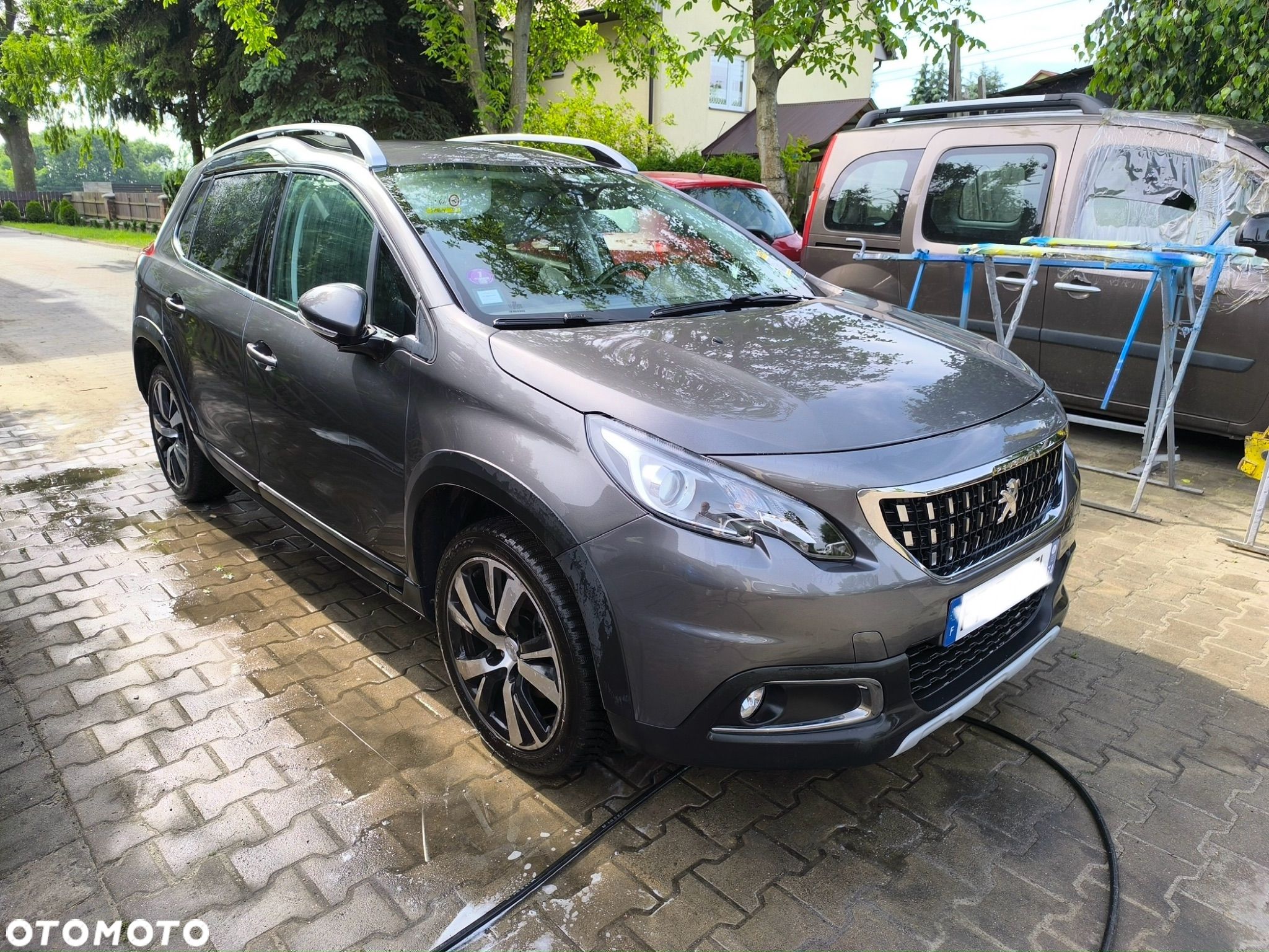 Peugeot 2008 1.2 Pure Tech GPF Allure S&S EAT6 - 1