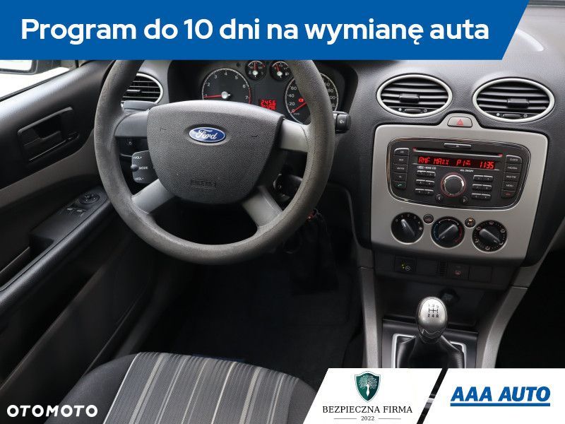 Ford Focus - 8