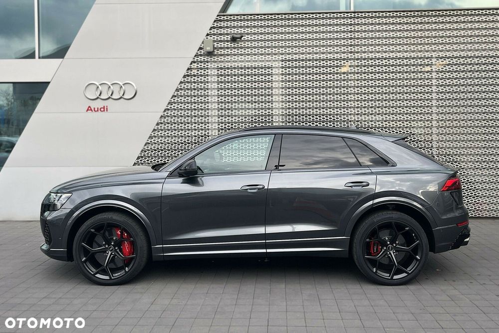Audi RS Q8 - 6