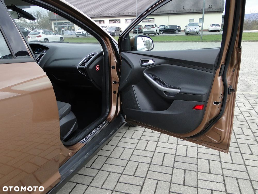 Ford Focus 1.0 EcoBoost Start-Stopp-System SYNC Edition - 16