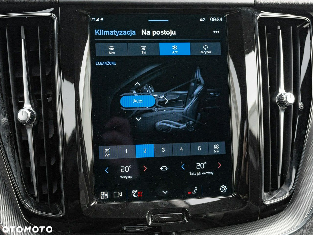 Volvo XC 60 - 21