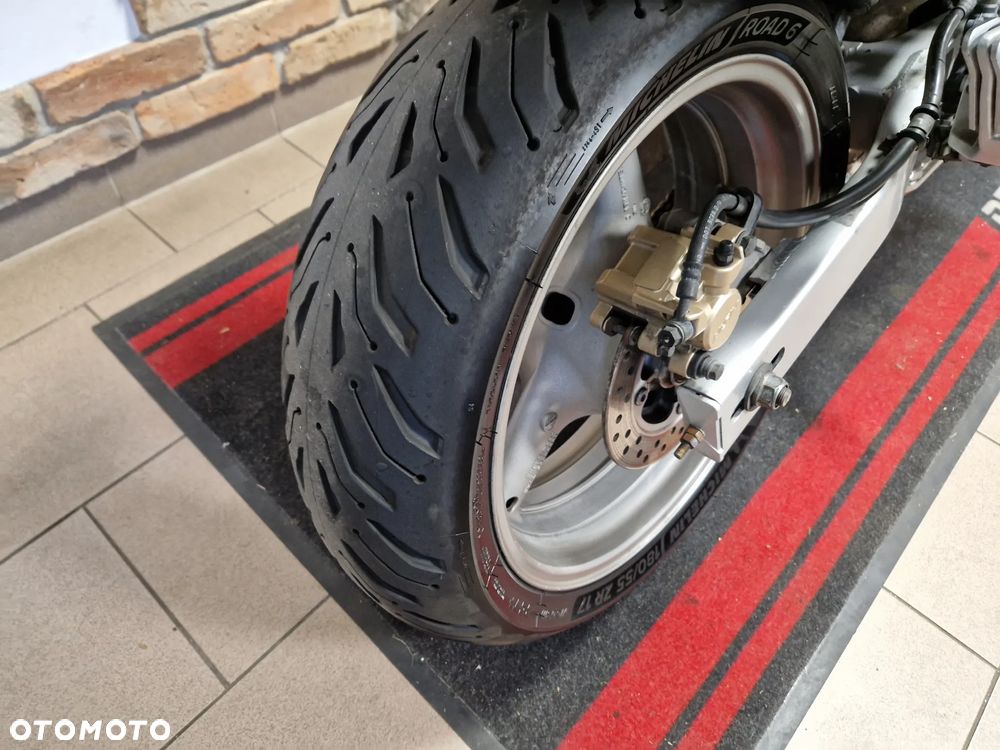 Honda Hornet - 27