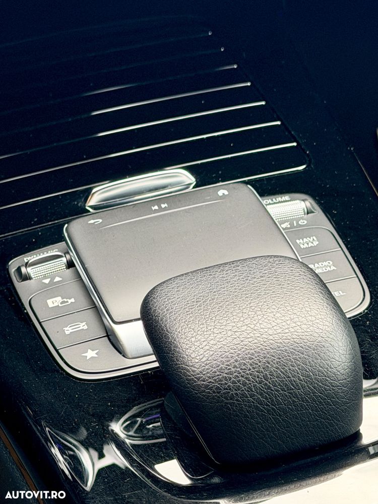 Mercedes-Benz CLA 180 - 11