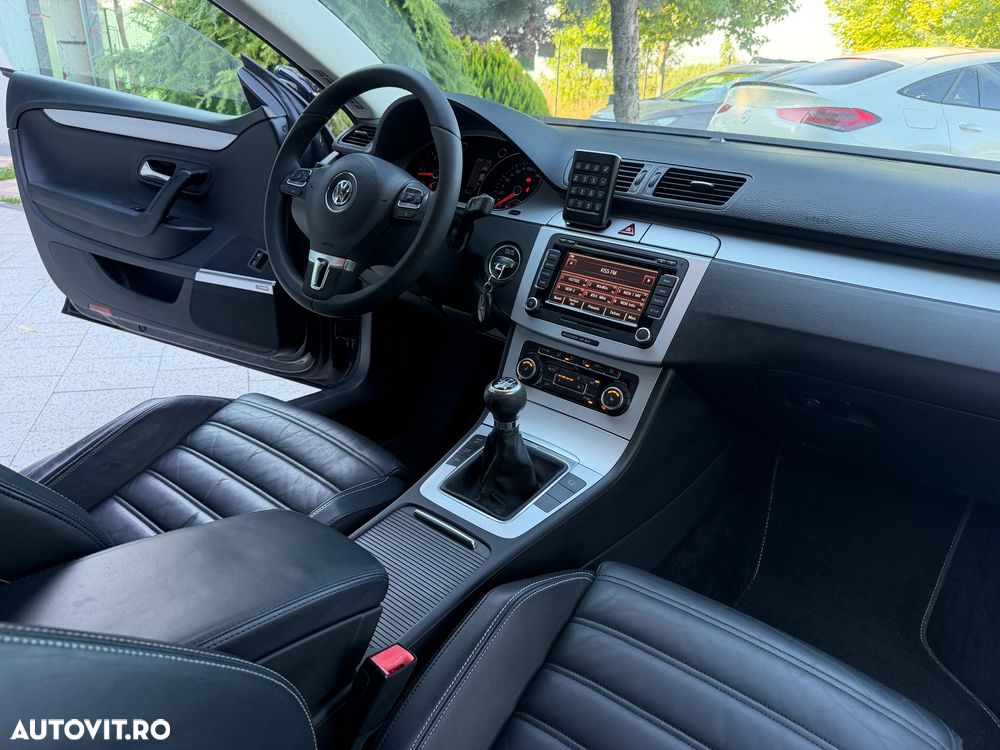 Volkswagen Passat 2.0 Blue TDI SCR Highline - 22