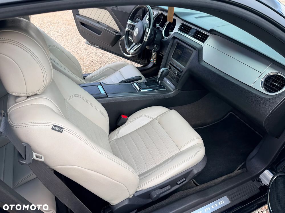 Ford Mustang 3.7 V6 Premium - 7