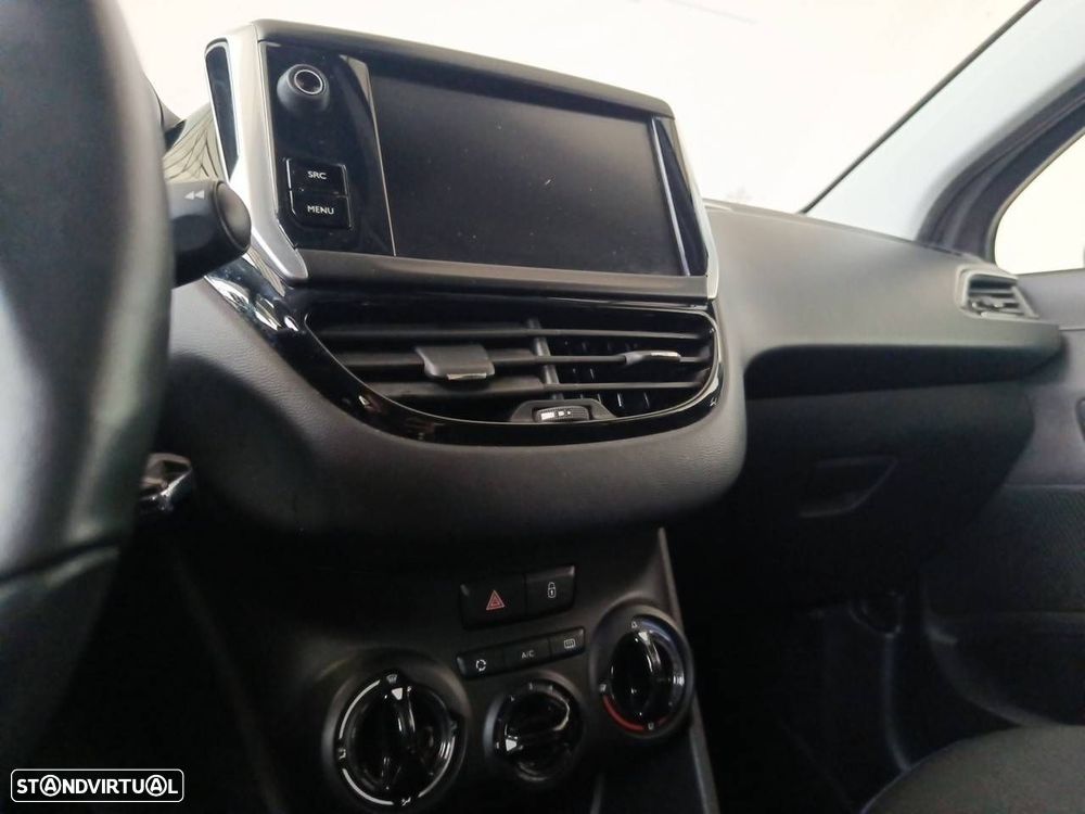 Peugeot 208 1.5 BlueHDi Signature - 19