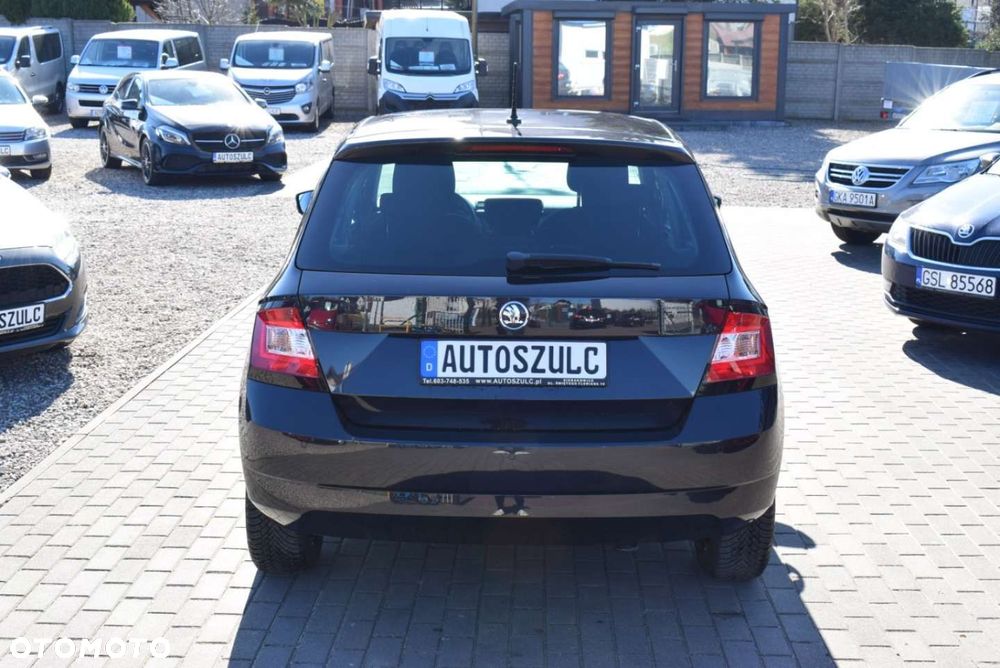 Skoda Fabia - 8