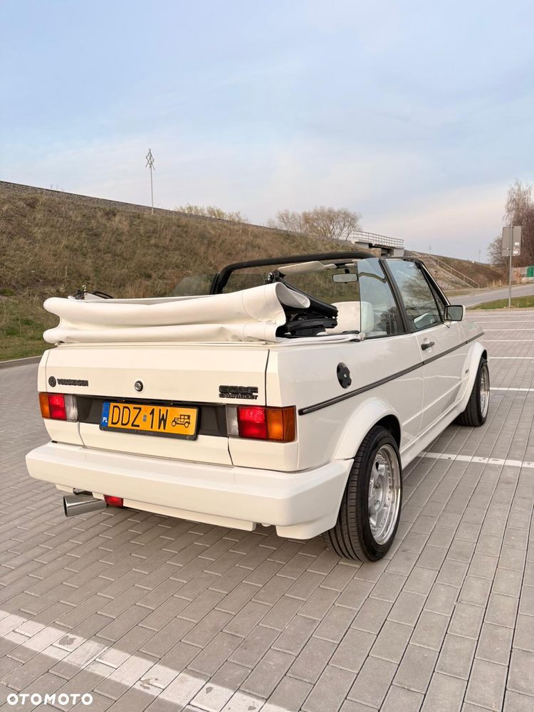 Volkswagen Golf - 8