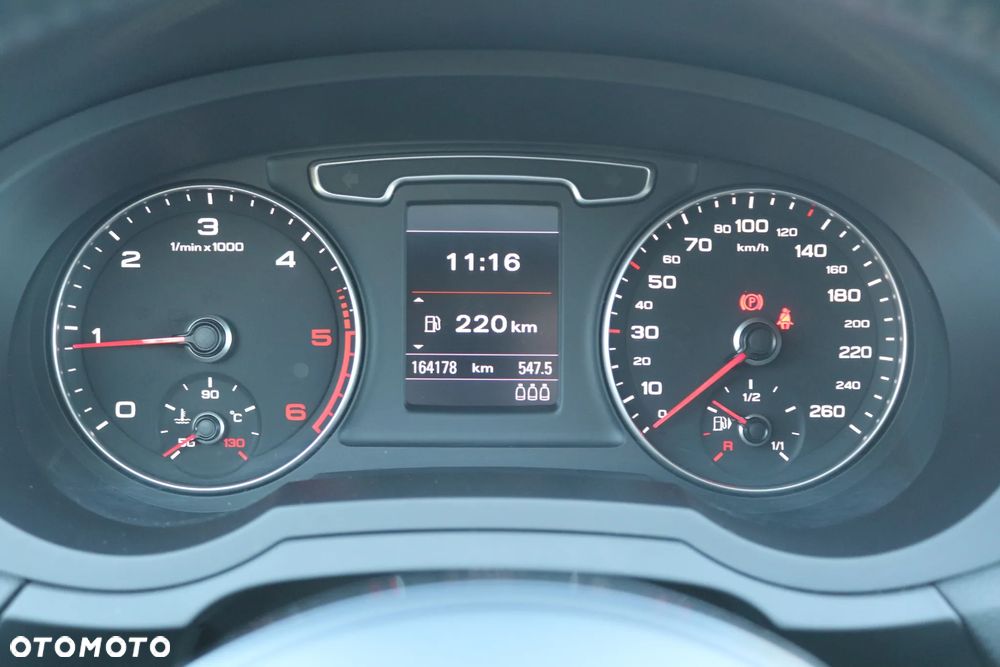 Audi Q3 2.0 TDI Quattro - 38