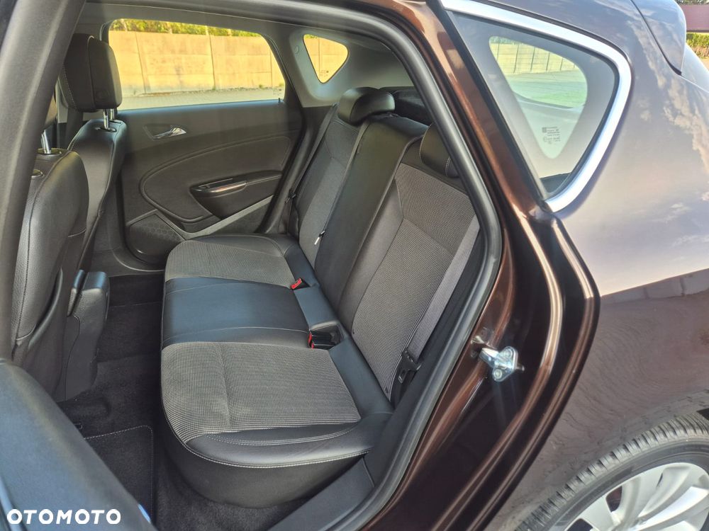 Opel Astra - 23
