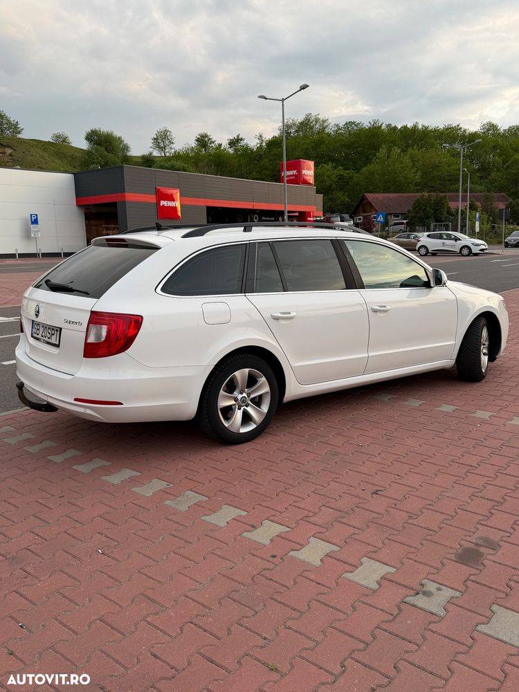 SKODA Superb 2011 — imagine 3
