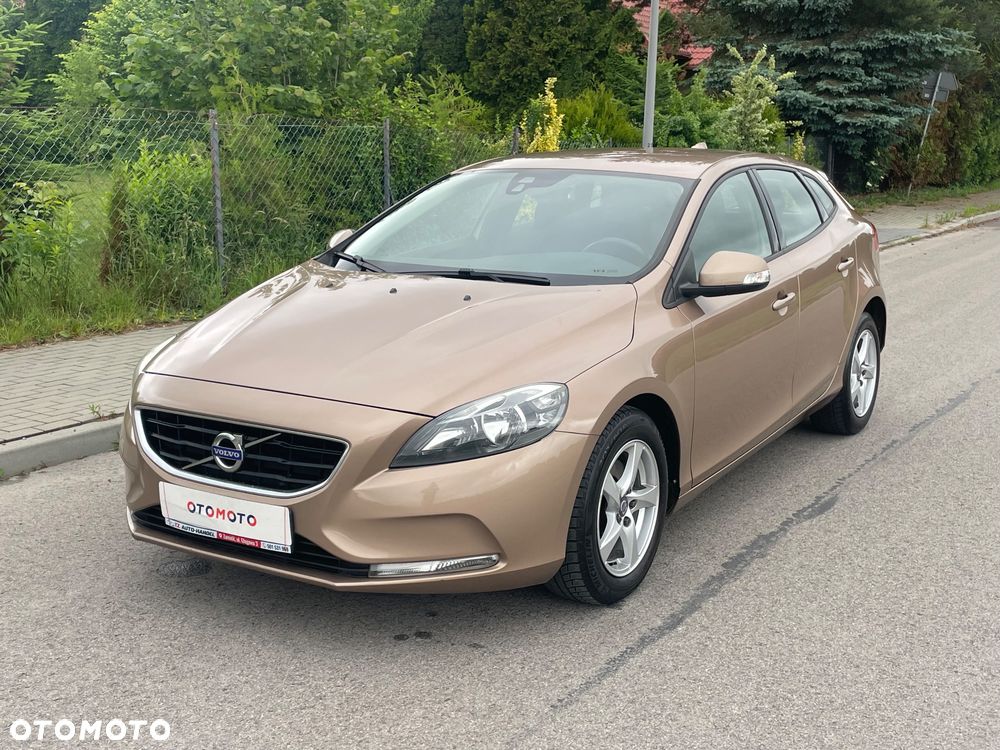 Volvo V40 D2 Momentum - 35