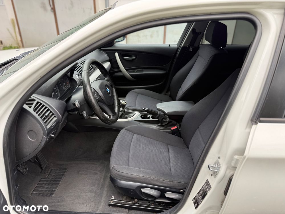 BMW Seria 1 116i - 12