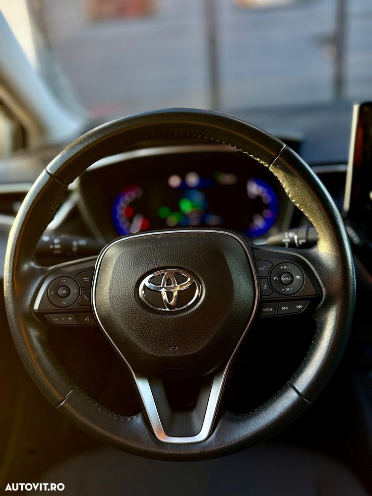 Toyota Corolla - 11