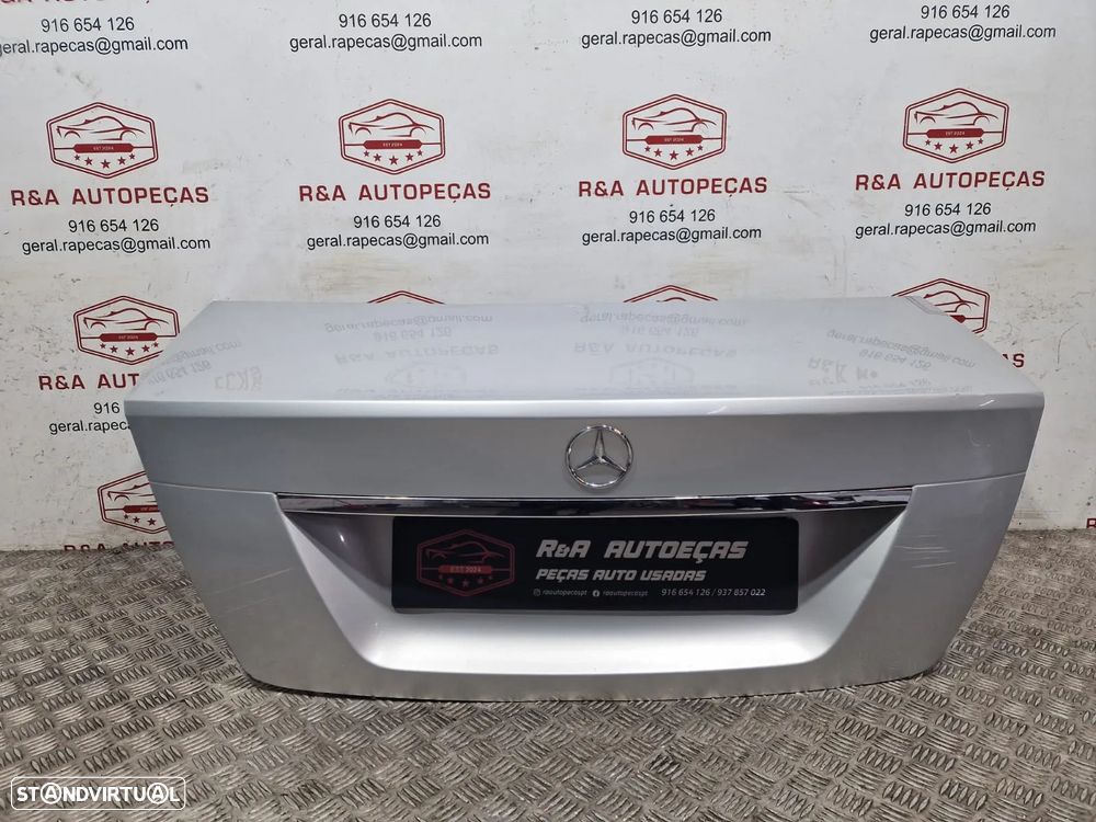 Tampa de Mala Mercedes W204 Sedan Original - 1