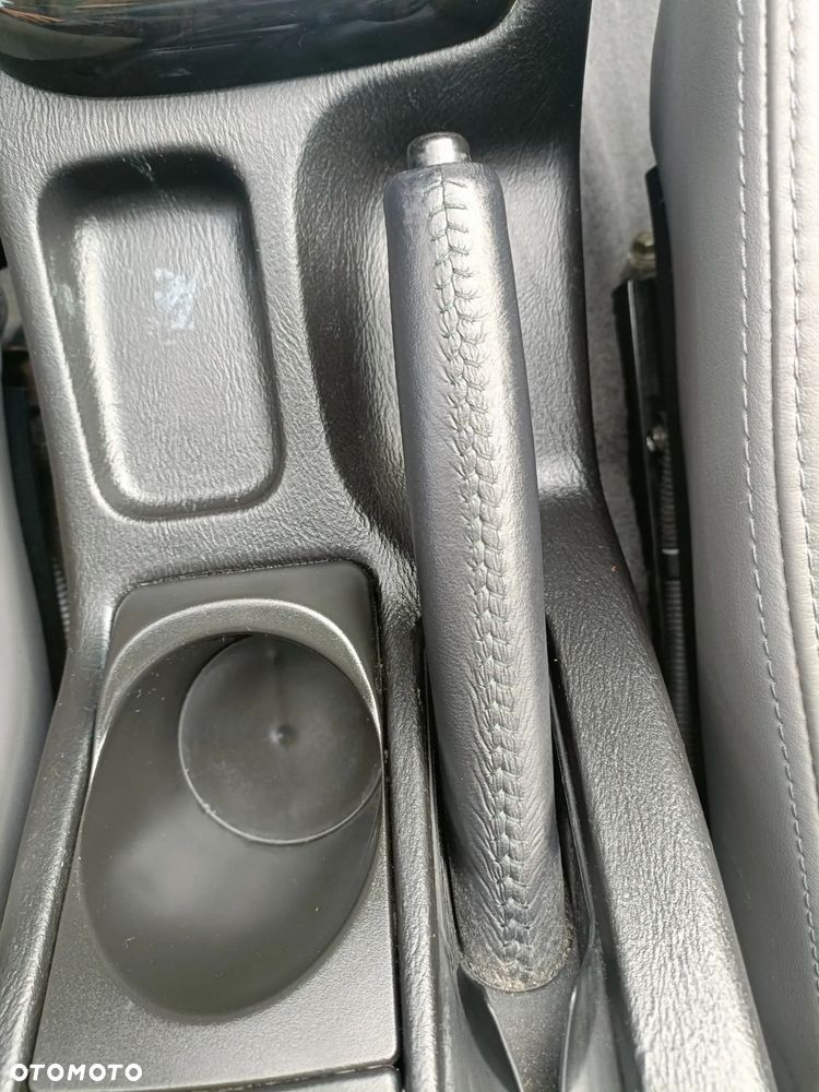 Subaru Outback 3.0 H6 - 21