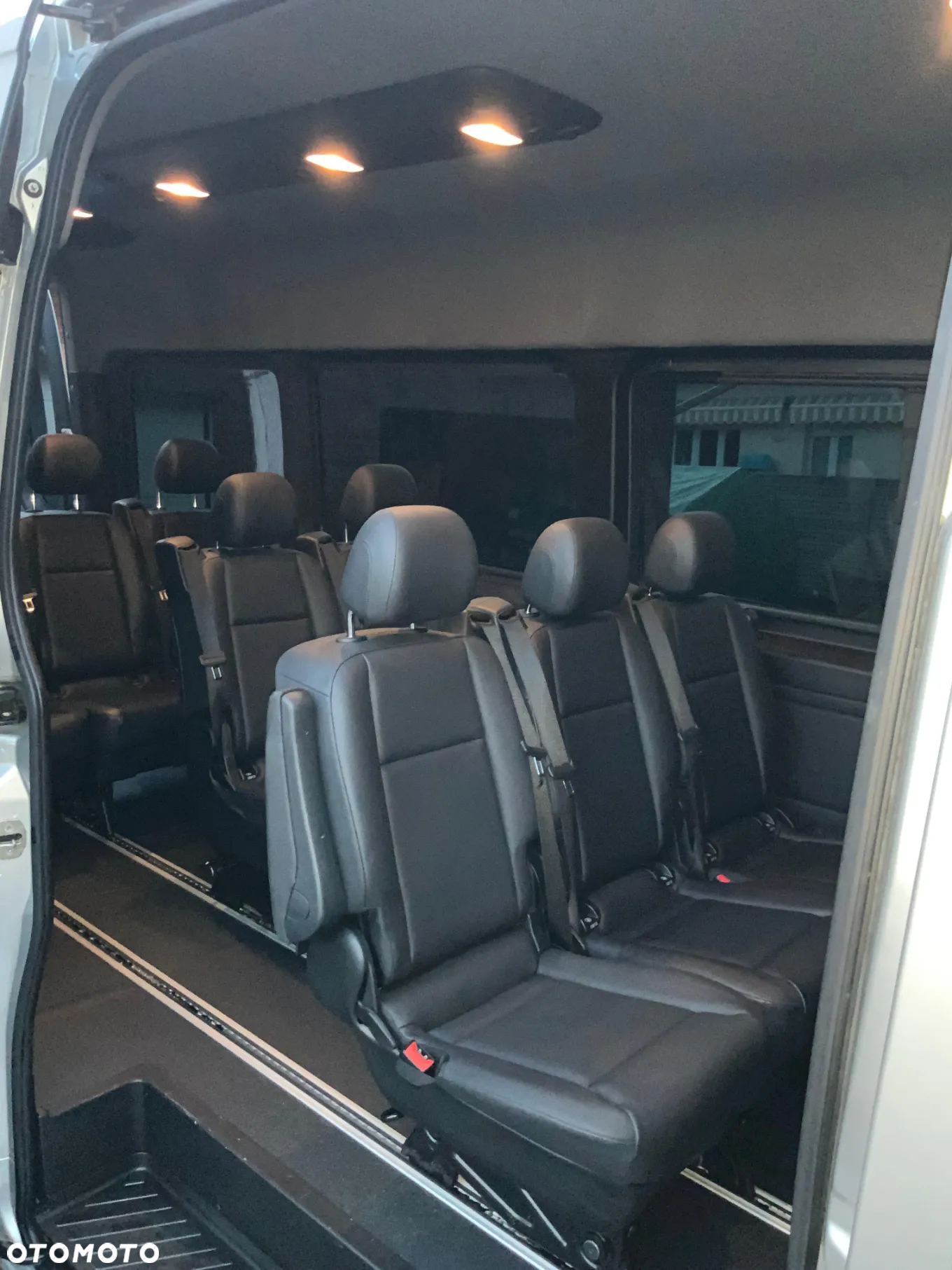 Mercedes-Benz Sprinter - 10