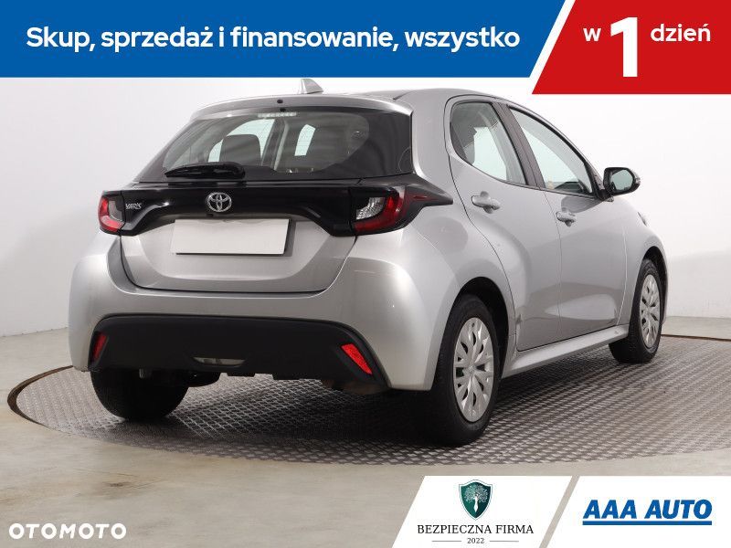 Toyota Yaris - 6