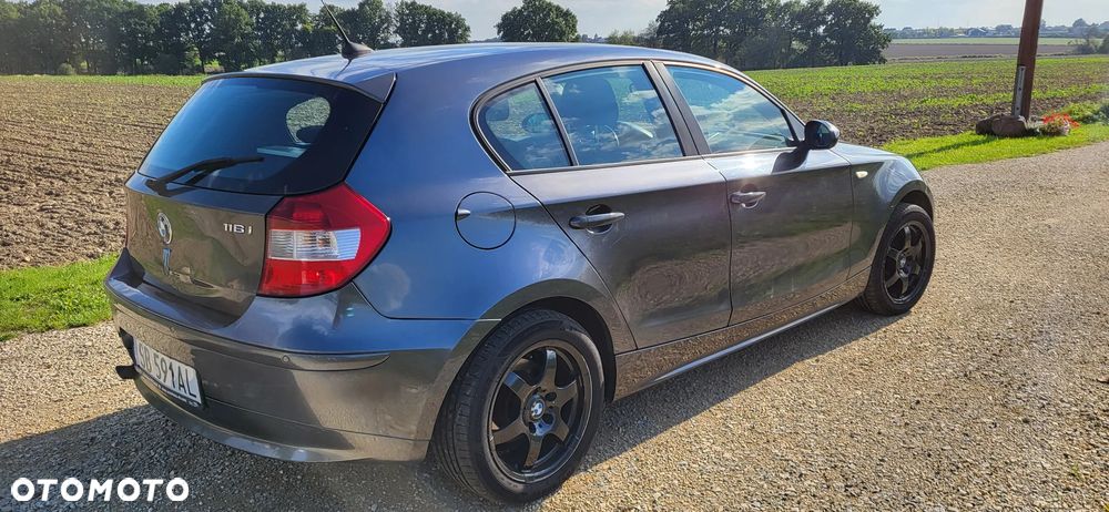 BMW Seria 1 116i - 4