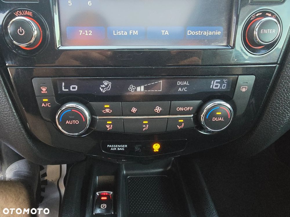 Nissan X-Trail 1.6 DIG-T Tekna - 32
