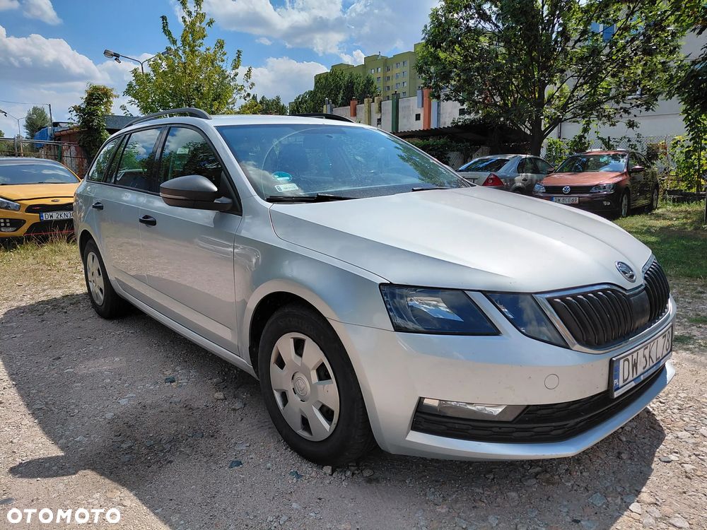 Skoda Octavia 1.6 TDI Ambition - 11