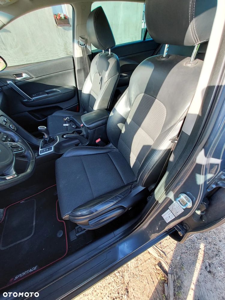 Kia Sportage 1.7 CRDI Business Line M 2WD - 17