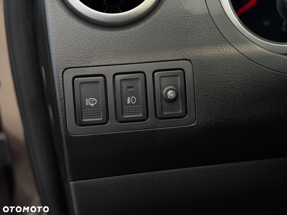 Suzuki Grand Vitara 1.9 DDiS Premium EU5 - 10