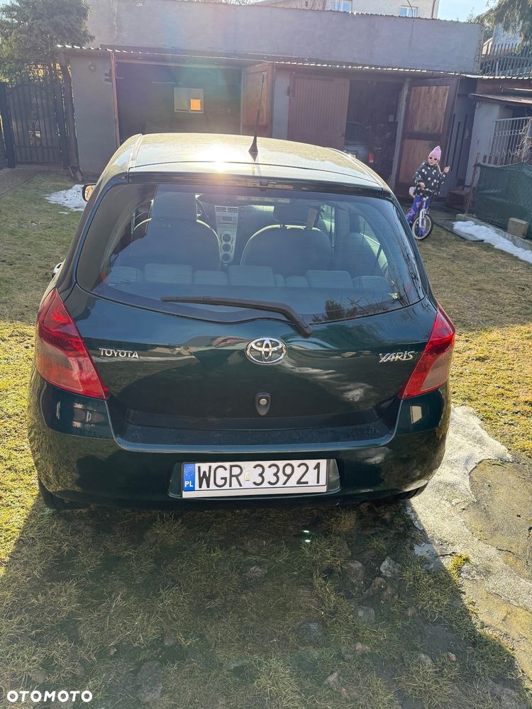 Toyota Yaris 1.3 Sol - 2