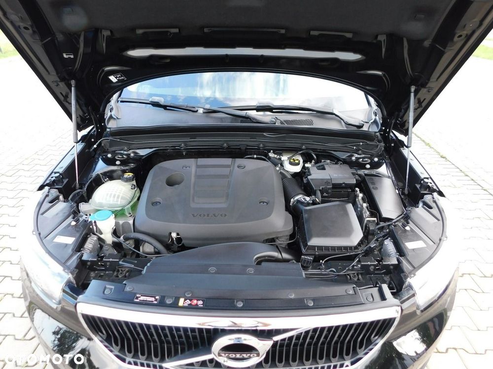 Volvo XC 40 D3 - 24