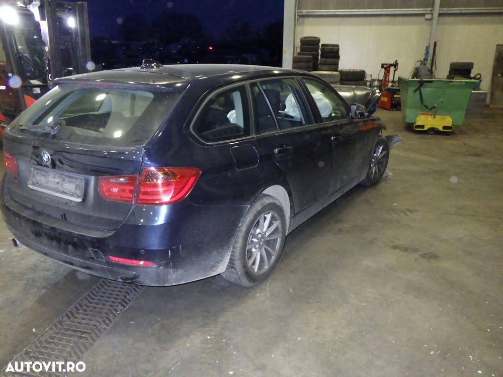 Dezmembrez BMW seria 3 F 31 , an 2013 ,  2.0 D , cod motor N47D20C - 3