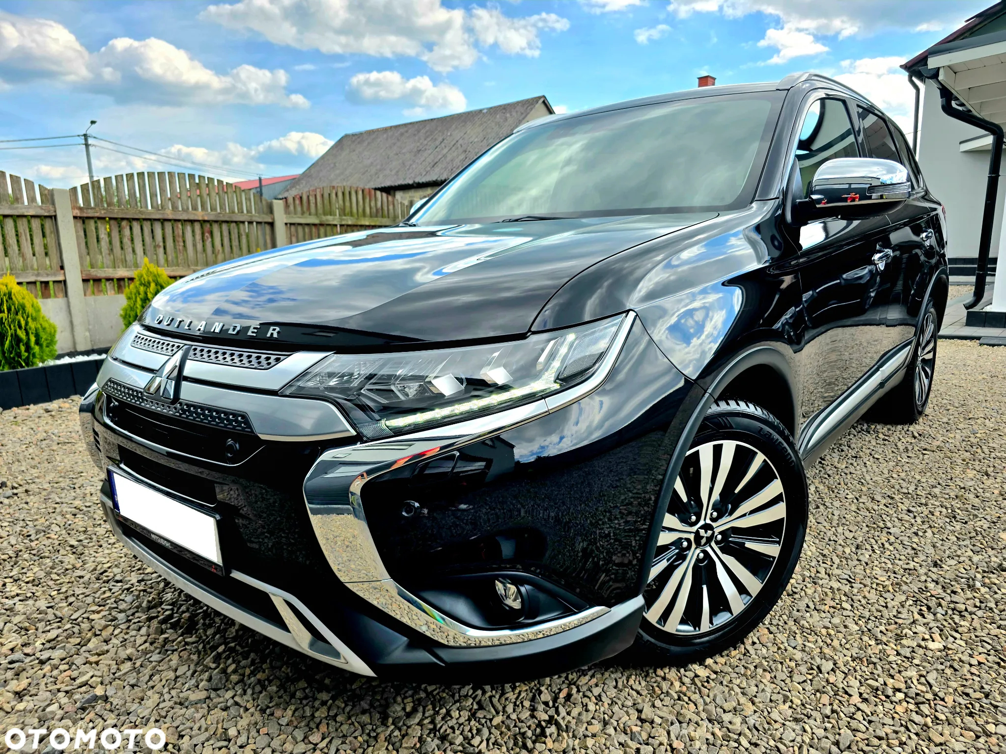 Mitsubishi Outlander 2.0 Instyle + 4WD CVT - 3