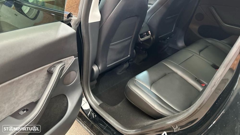 Tesla Model Y Long Range Tração Integral — fotografia 7