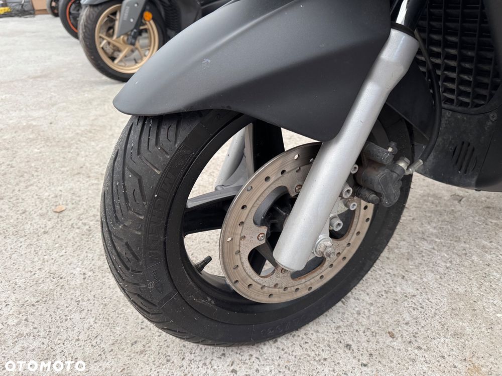 Piaggio Xevo - 16