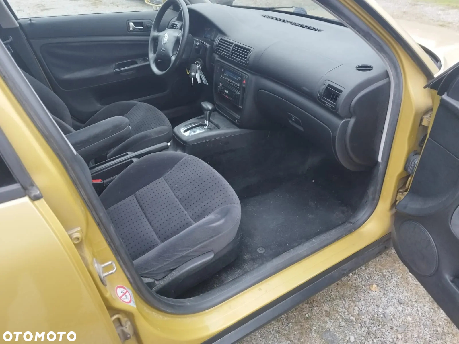 Volkswagen Passat - 14