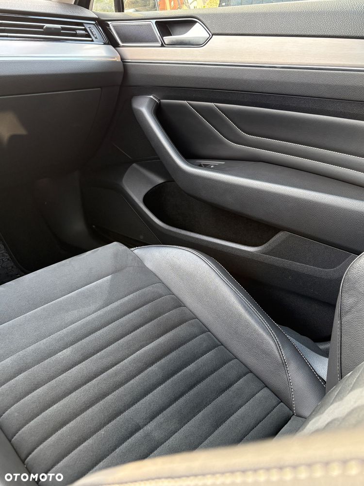 Volkswagen Passat 2.0 TSI Elegance DSG - 12