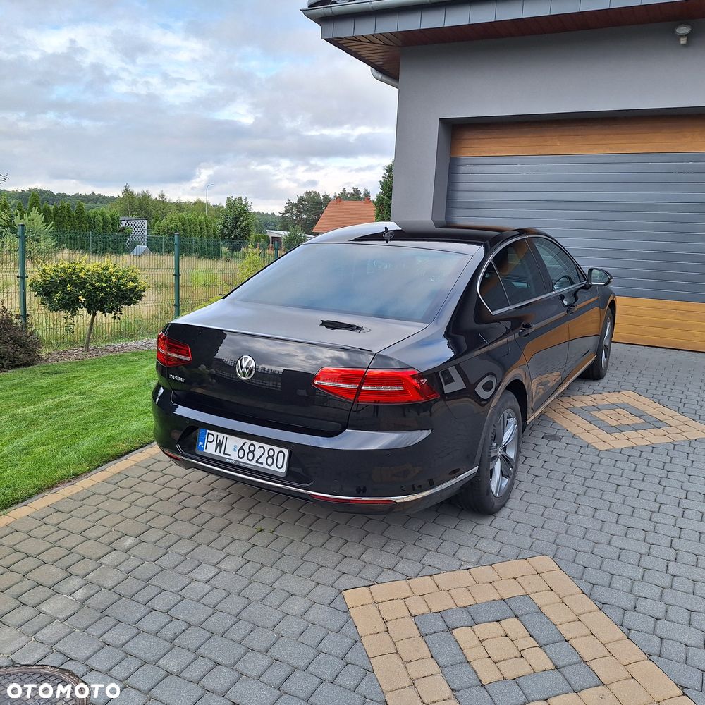 Volkswagen Passat - 11