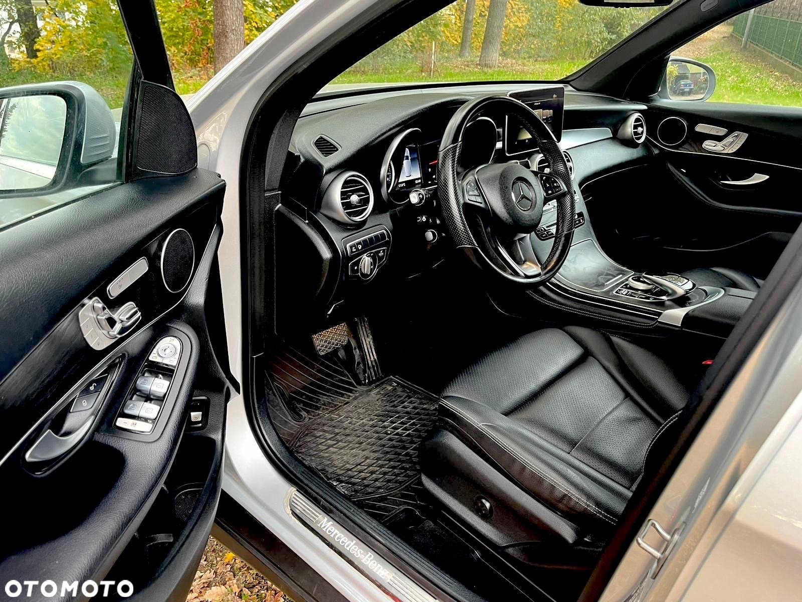 Mercedes-Benz GLC 300 4Matic 9G-TRONIC Exclusive - 6