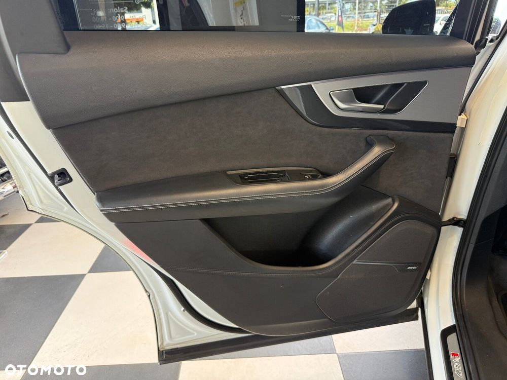 Audi SQ7 - 11