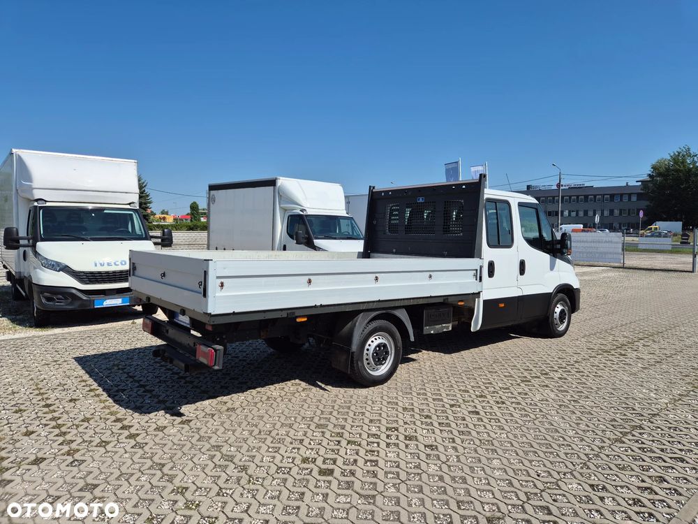 Iveco Daily 35S14, Brygadówka 7-os, skrzynia 3,42m x 2,07m, klimatyzacja, HAK - 3.5T - 4