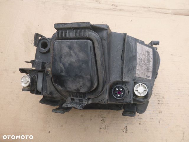 LAMPA PRAWY PRZÓD PRAWA PRZEDNIA AUDI A4 B5 94-99 VALEO - 5