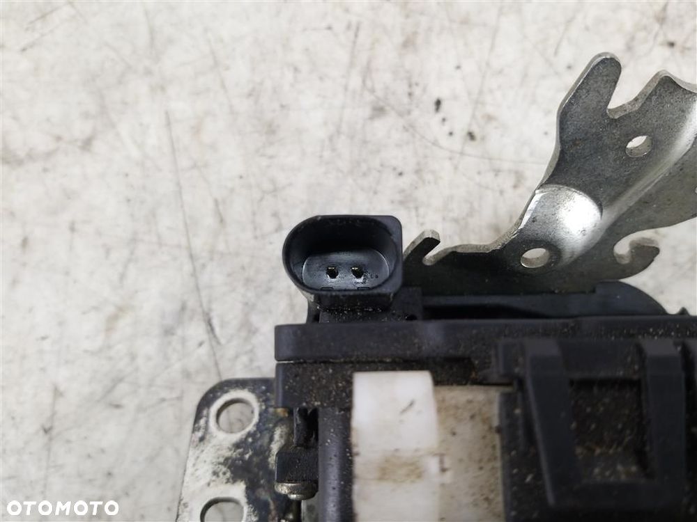 Zamek klapy tylnej SMART FORFOUR I 2004-2006 2 PINY - 4