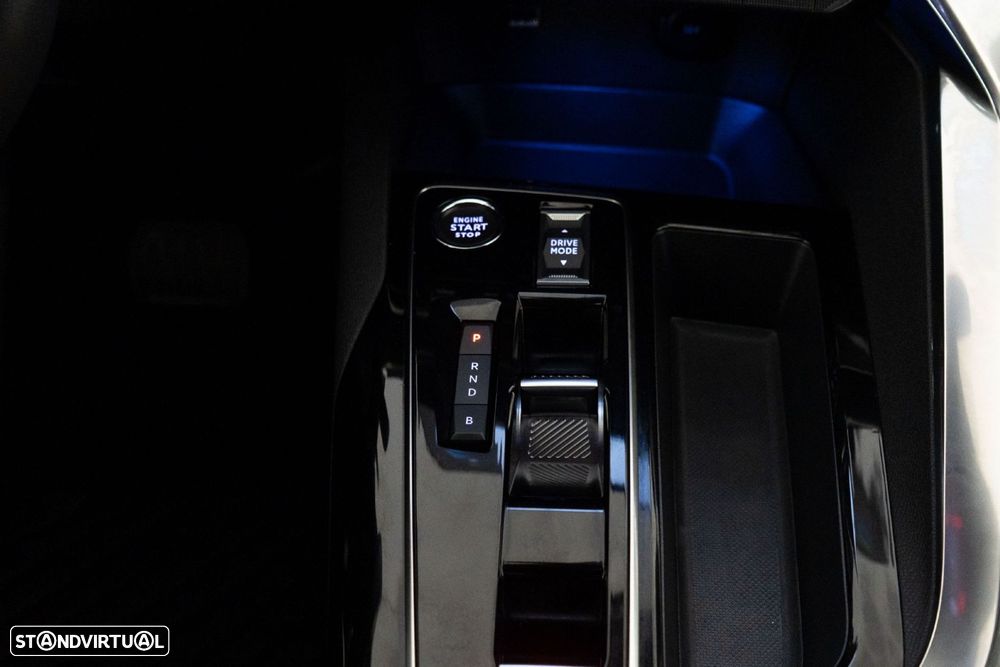 Peugeot 3008 1.6 Hybrid Allure Pack e-EAT8 - 26