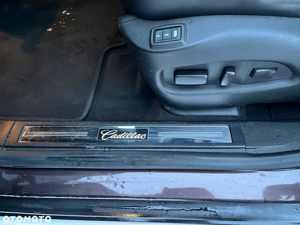 Cadillac SRX - 34