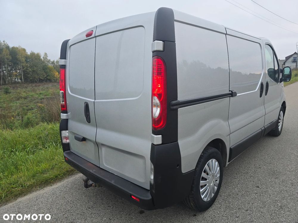 Opel Vivaro - 19