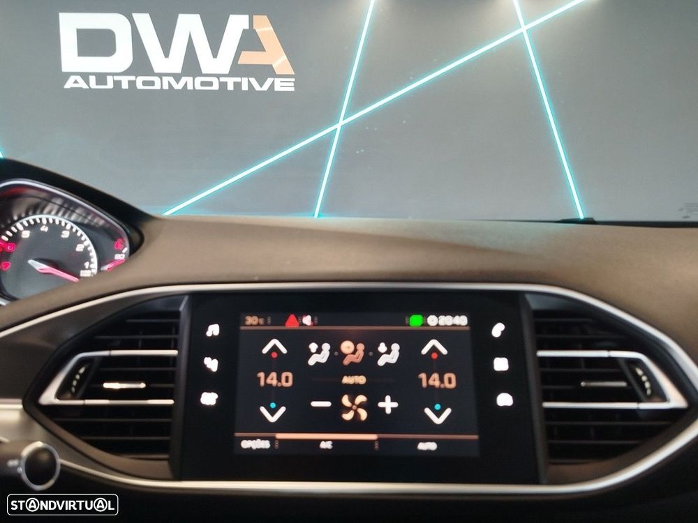 Peugeot 308 1.2 PureTech Business Line - 22