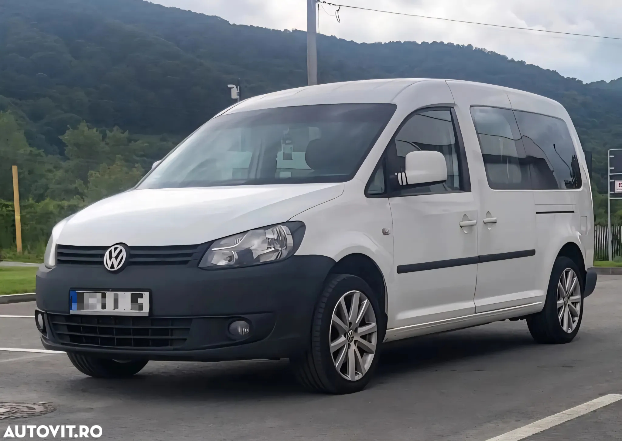 Volkswagen Caddy Maxi 2.0 TDI Comfortline - 2